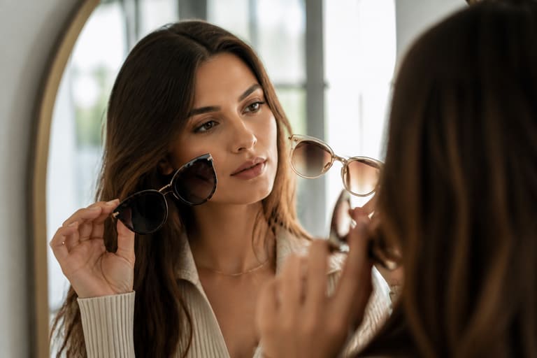 How to Choose the Right Sunglasses for Your Face Shape