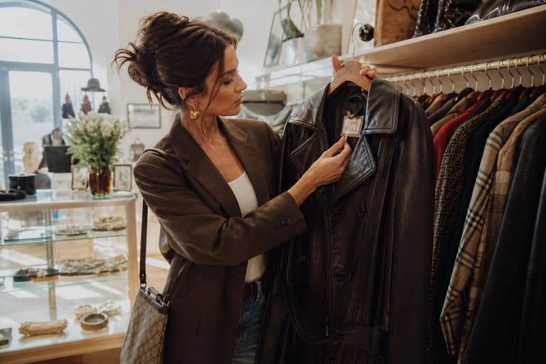How to Shop Secondhand Like a Pro: A Thrifting Guide