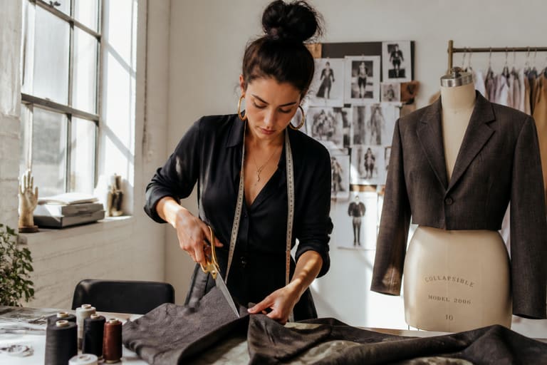 Thrift Flip Ideas: Turning Secondhand Finds into Designer-Looking Pieces